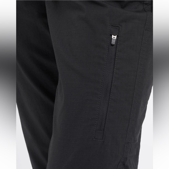 Vuori Women’s Ripstop Pants Tan - Picture 4 of 13